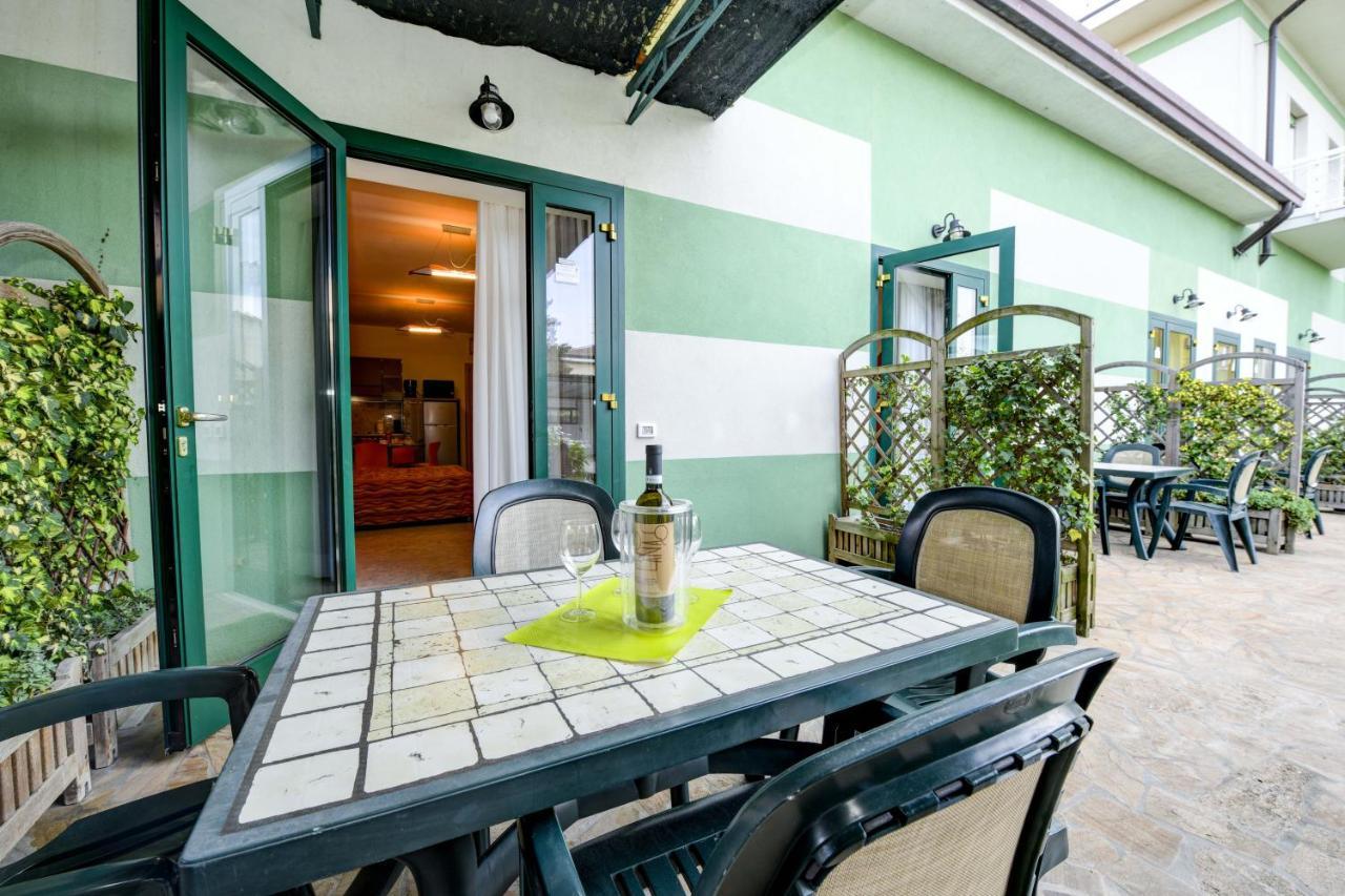 La Forgia Apartments Peschiera del Garda Eksteriør billede